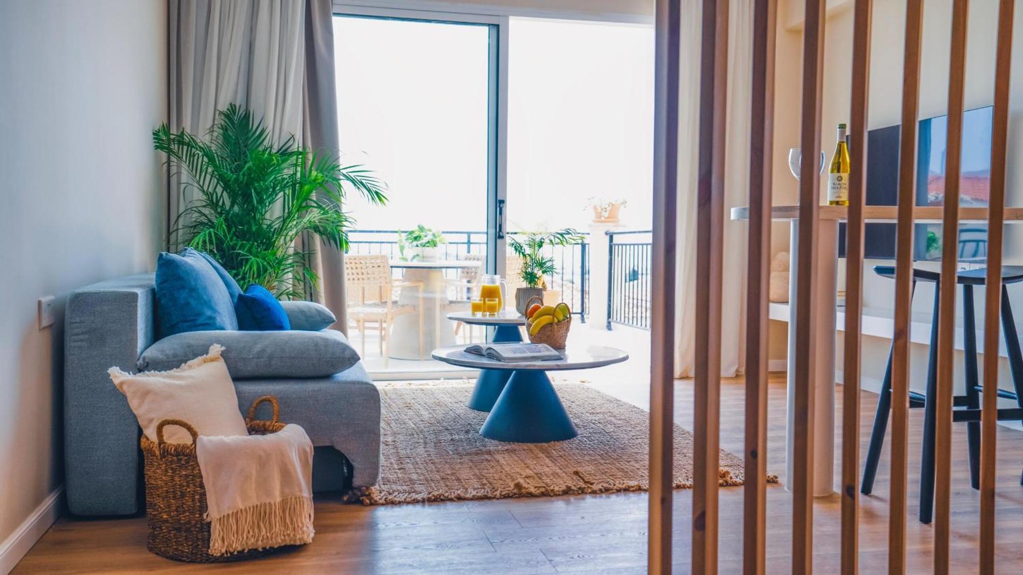 Hotel Wellclub - Wellness Family Experience - Seaview à Paphos Extérieur photo
